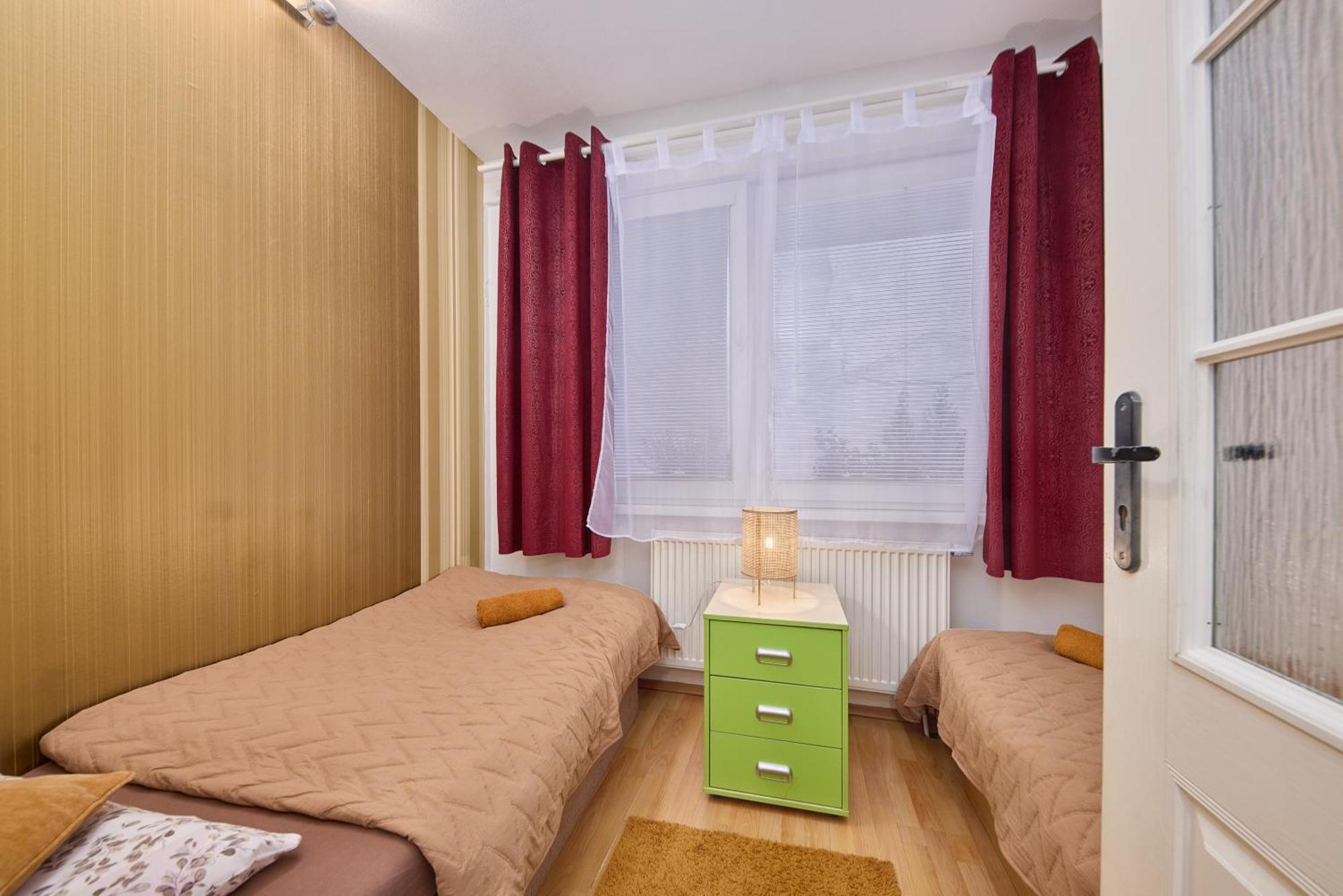 Destiny Apartment 브라티슬라바 외부 사진