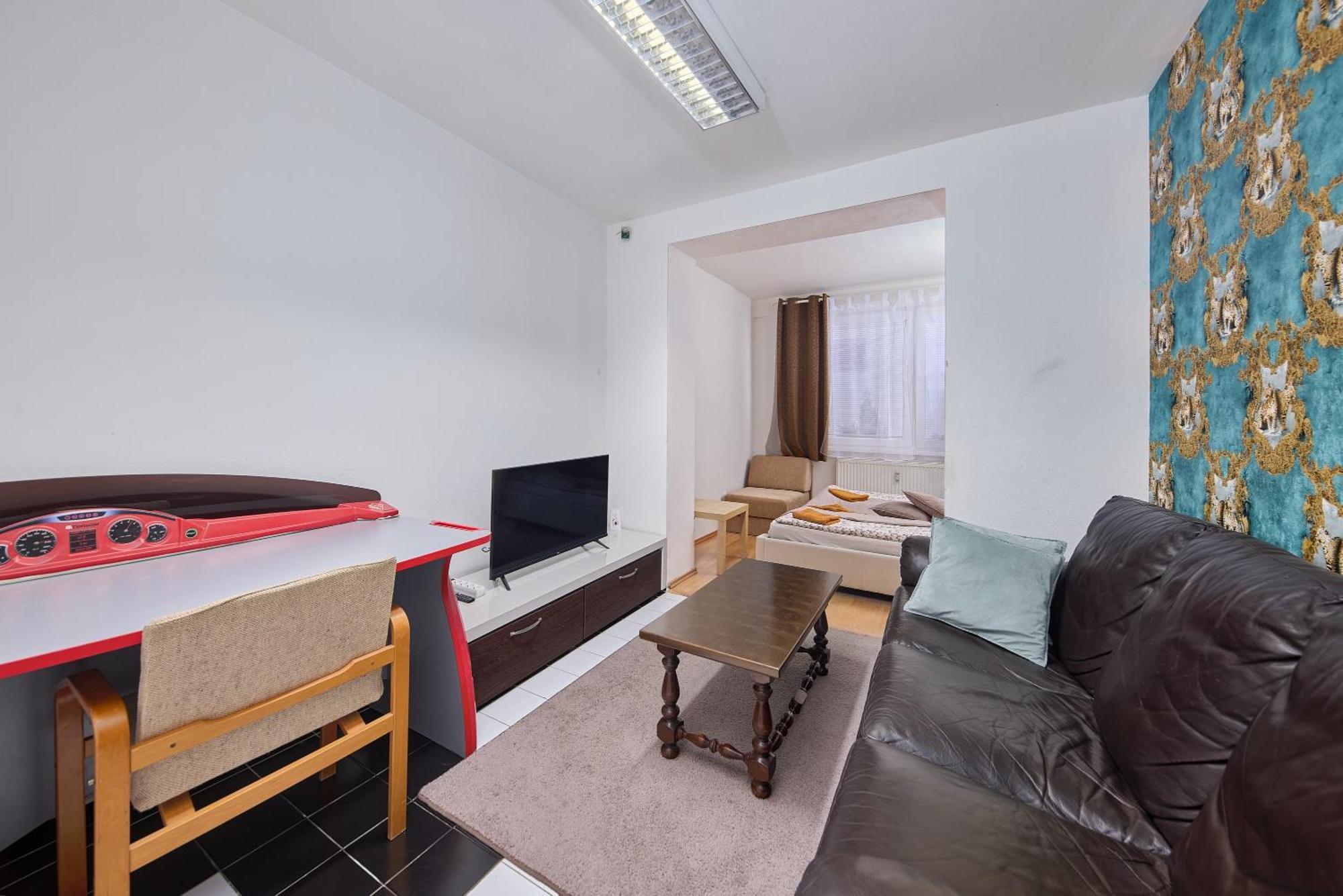 Destiny Apartment 브라티슬라바 외부 사진
