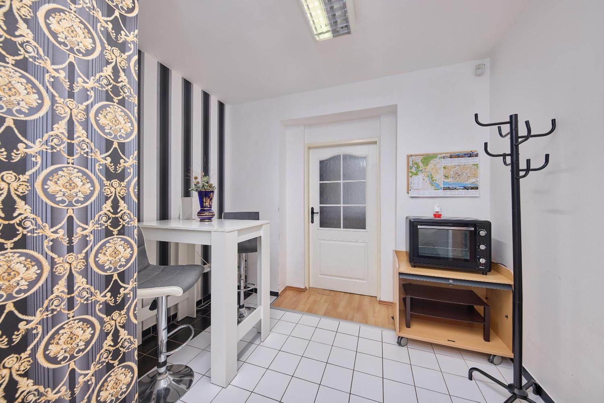 Destiny Apartment 브라티슬라바 외부 사진